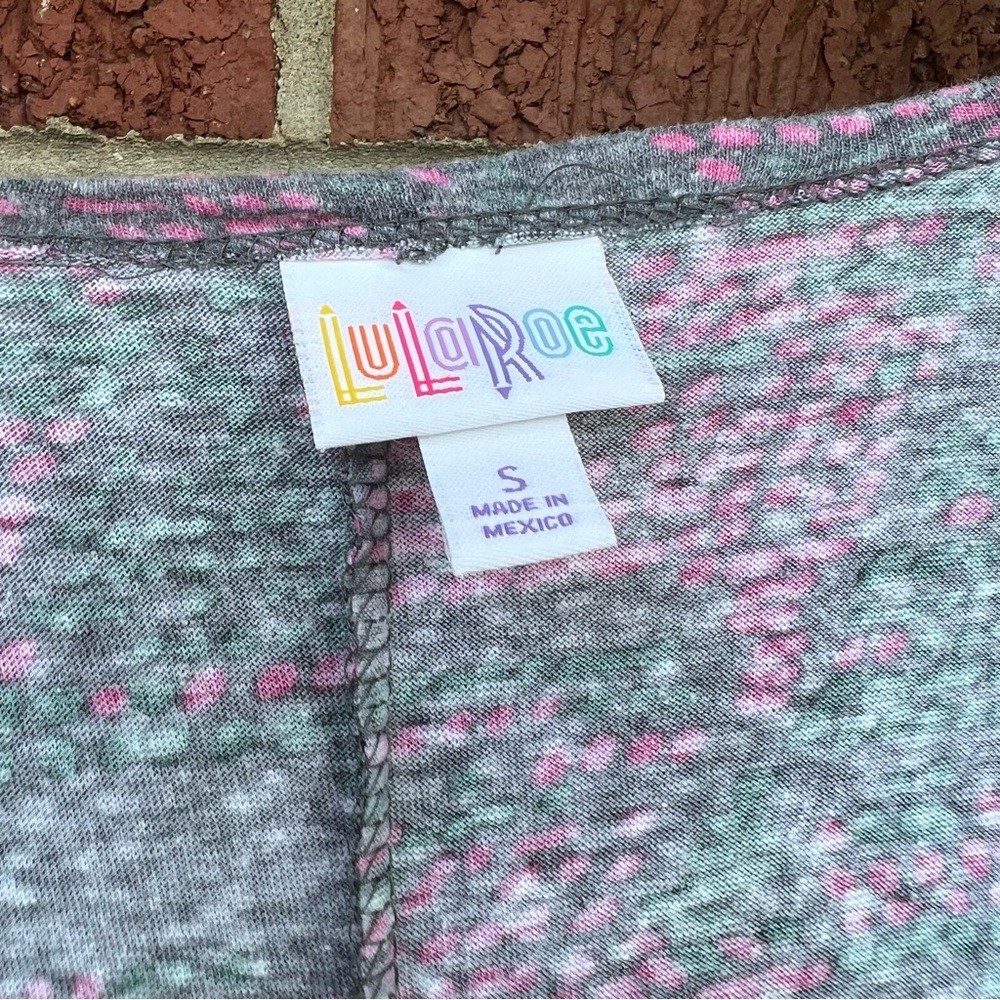 LuLaRoe Gray and Pink Patterned Kimono - Picture 3 of 4